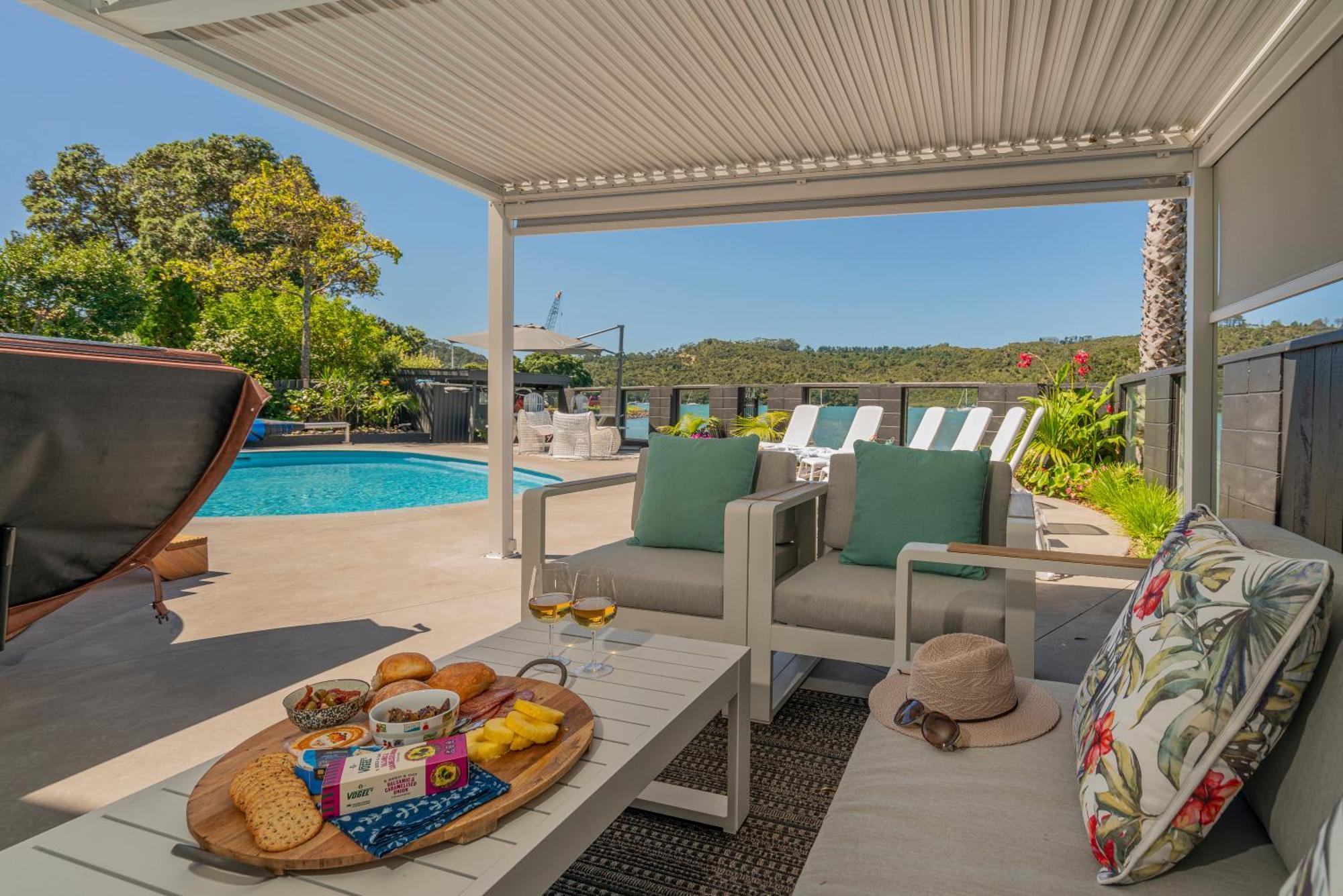 Oceans 88 Whitianga Coastal Suites Екстериор снимка