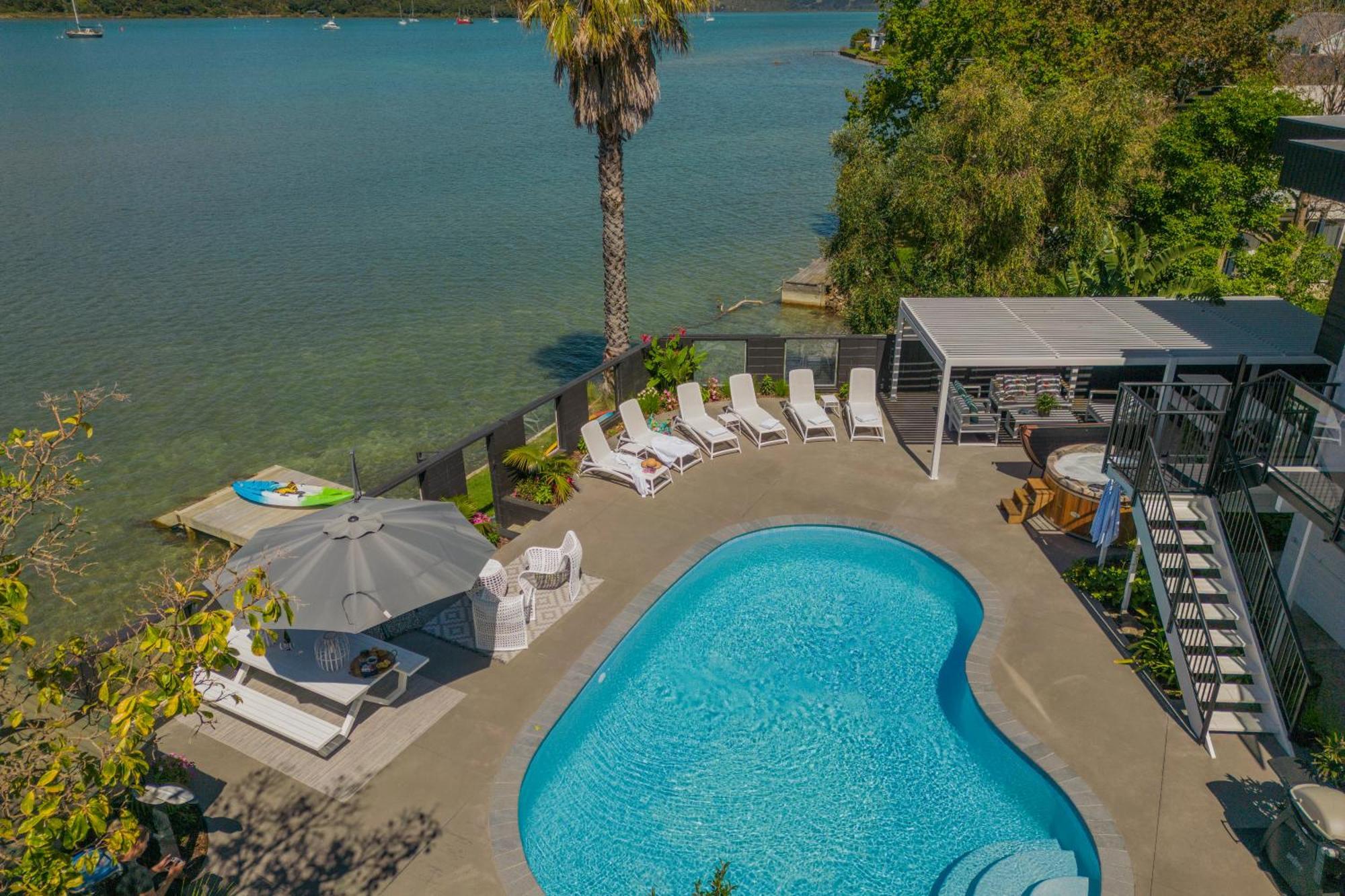 Oceans 88 Whitianga Coastal Suites Екстериор снимка